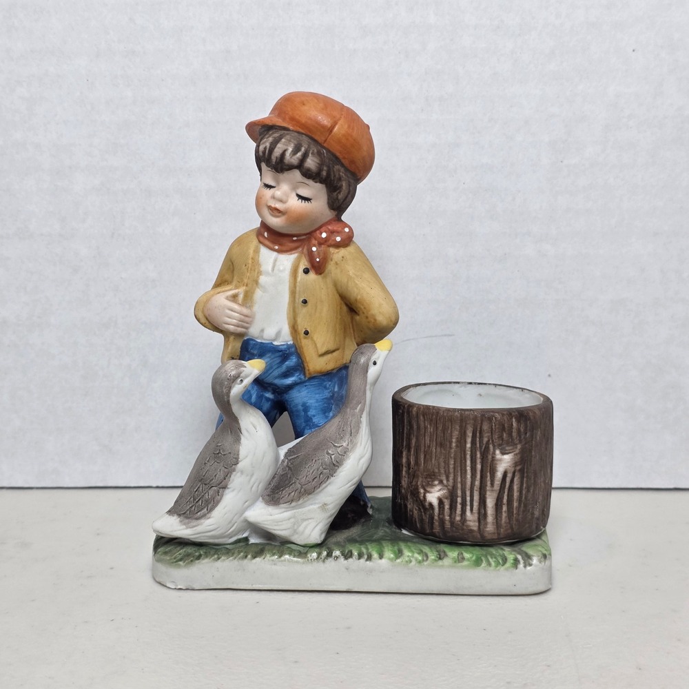 Vintage 1979 Verona Vergasi CMA Boy with Geese Ceramic Planter Figurine Taiwan‎